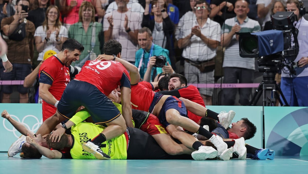 The Hispanos and their bronze rule they beat Slovenia (2322) and win